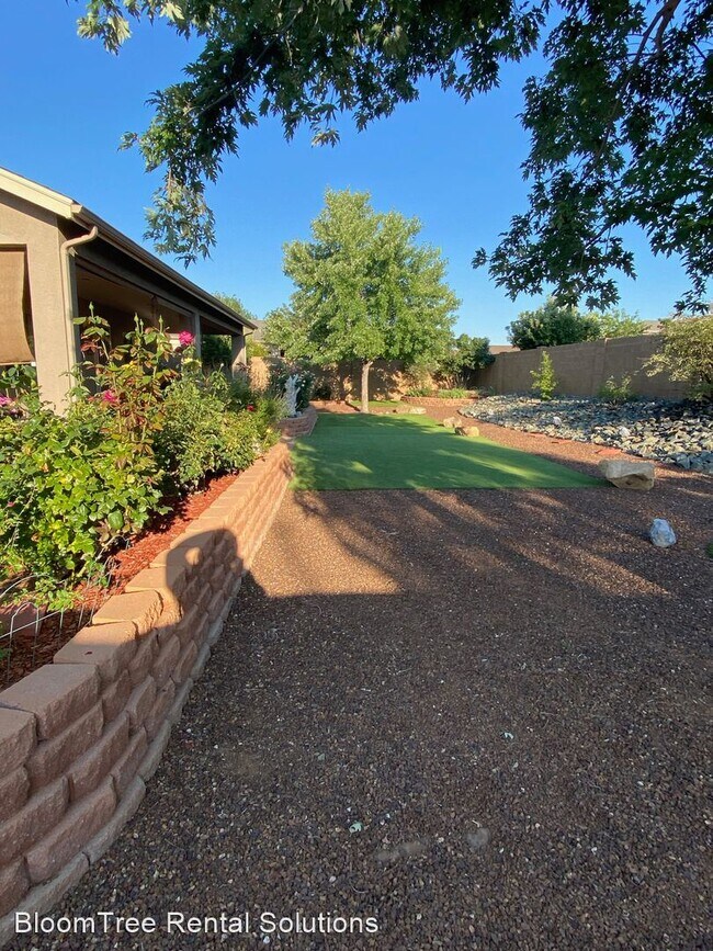 Foto del edificio - 3 br, 2 bath House - 6441 E Jaden Lane