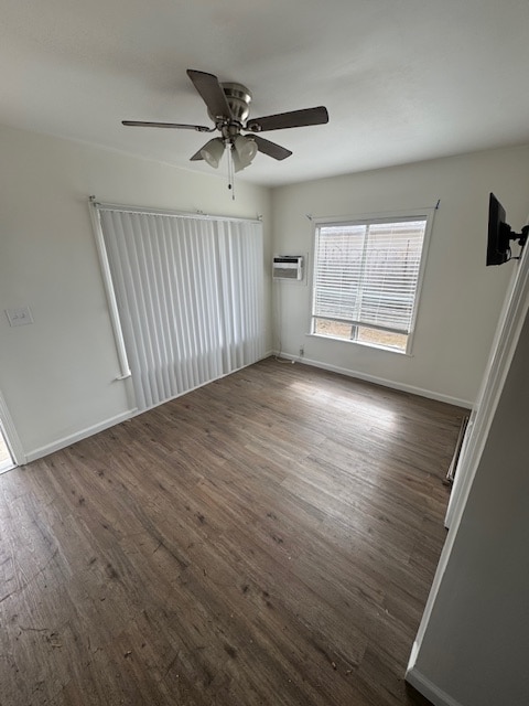 Building Photo - 2107 N Raymond Ave