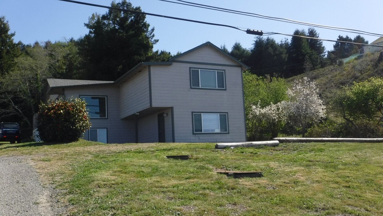 15533 US101, Brookings, OR 97415 House Rental in Brookings, OR