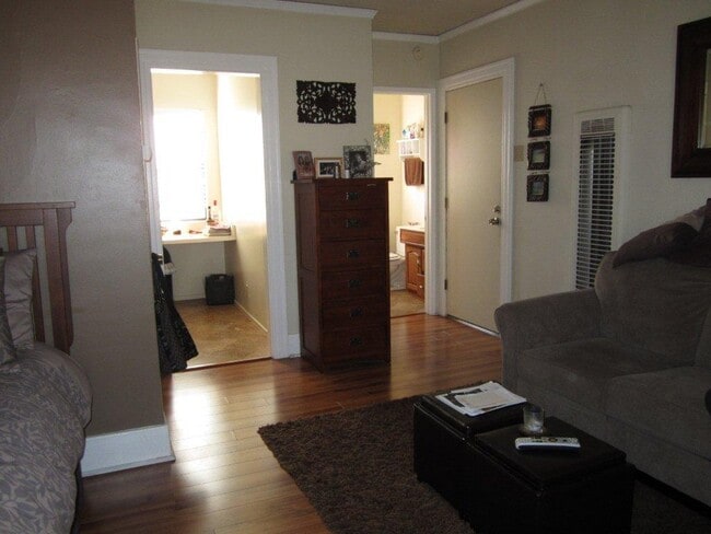 Building Photo - 3400 E 2nd St