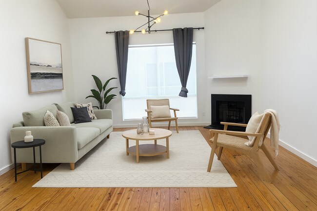 Foto del edificio - 4213 Dickason Ave