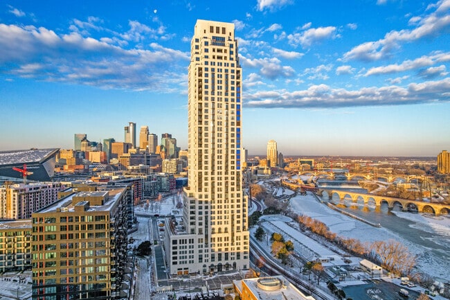 Building Photo - Eleven