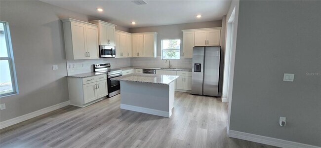 Foto del edificio - 26465 Barranquilla Ave