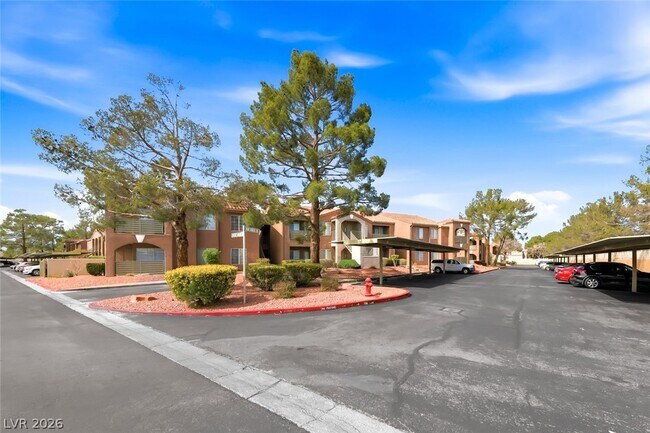 Foto del edificio - 2101 Blue Breeze Dr