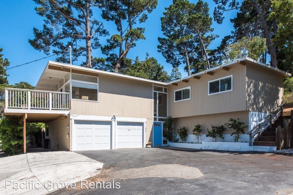 Primary Photo - 4 br, 3 bath House - 2 Cielo Vista Dr.