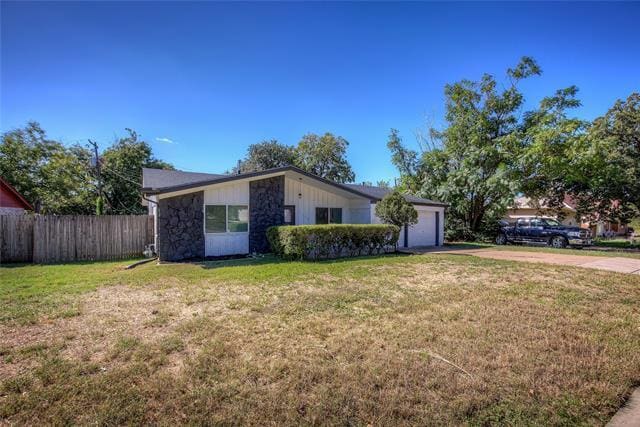 Building Photo - 7108 Monterrey Dr