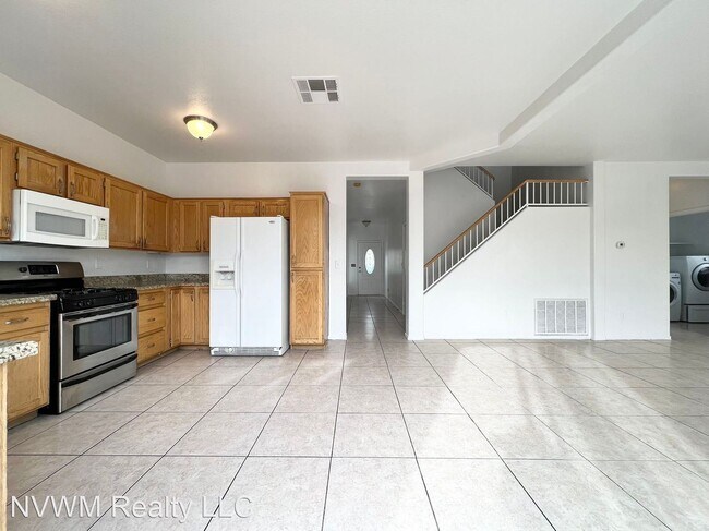 Building Photo - 4 br, 2.5 bath House - 1533 Honey Vista Lane
