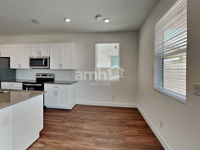 Building Photo - 9150 Liberty Cap Ct