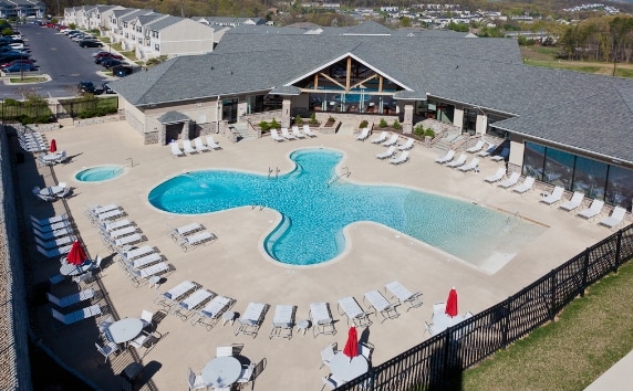 Piscina y casa club - Copper Beech at Harrisonburg