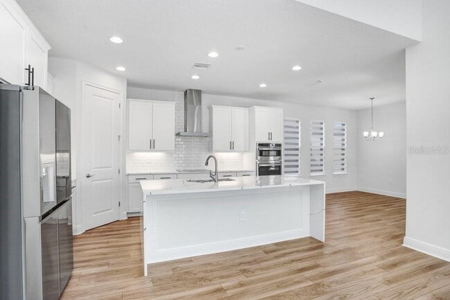 Building Photo - 28793 Sweet Persimmon Dr