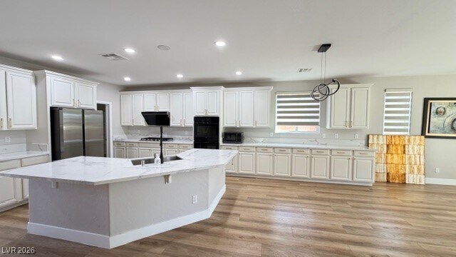 Foto del edificio - 7241 Summer Grove Ave