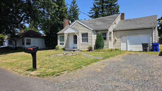 Building Photo - 2726 SE 165th Ave