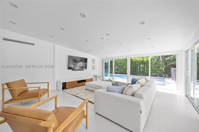 Foto del edificio - 630 Allendale Rd