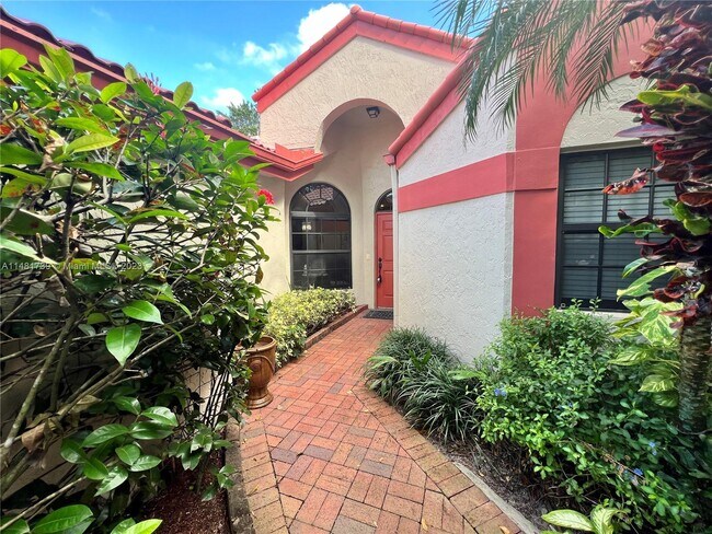Foto del edificio - 7942 Lexington Club Blvd