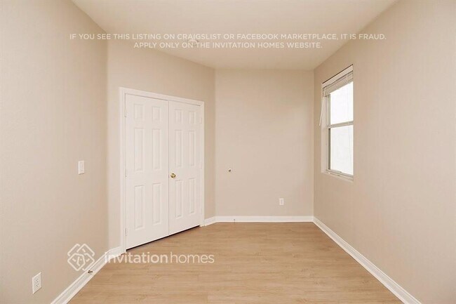 Foto del edificio - 9679 W Spinnaker Creek Ave