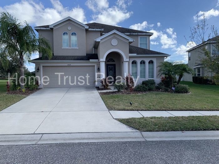 32025 Garden Alcove Loop, Wesley Chapel, FL 33545 House for Rent in