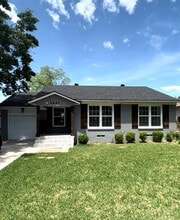 Building Photo - 3857 Gaspar Dr