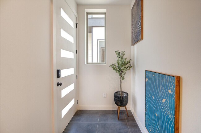 Foto del edificio - 13103 Wild Orchid Ln