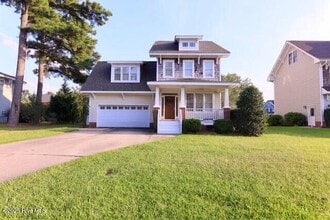 Building Photo - 1013 Trinity Dr