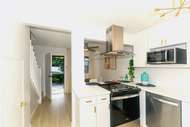 Foto del edificio - 94-1444-1444 Lanikuhana Ave