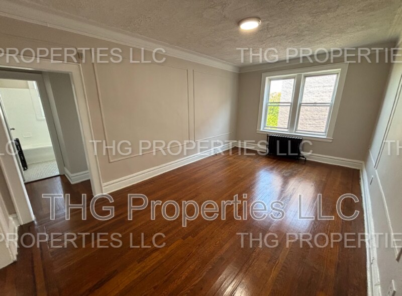 Foto del edificio - 671 Lincoln Ave