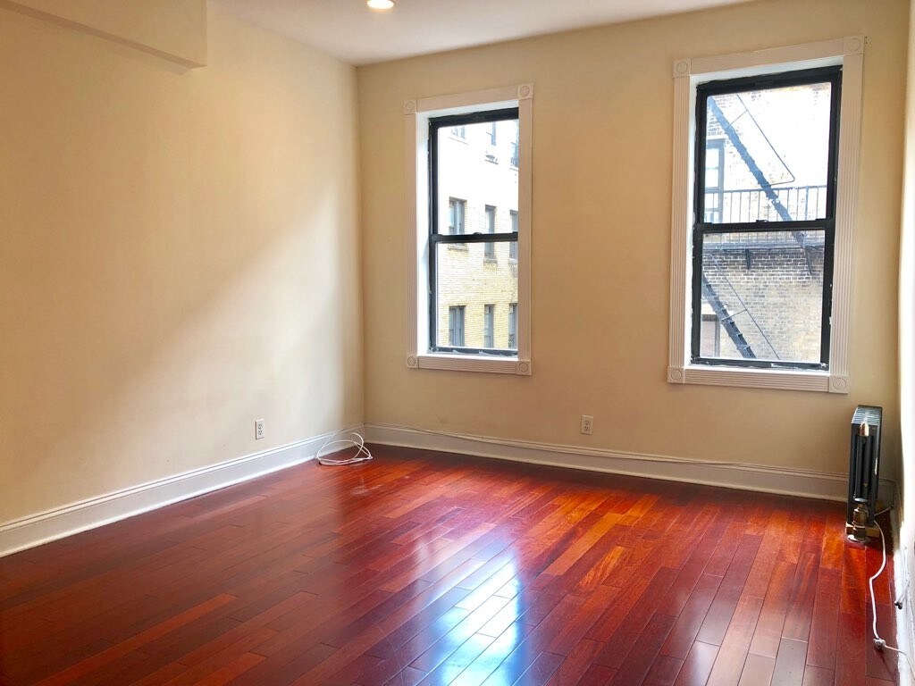 Foto principal - 720 W 173rd St