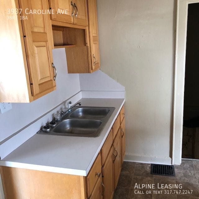 Building Photo - 3BR House w/Large 2-Car Garage!