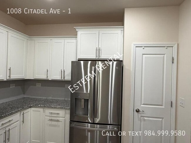 Building Photo - 1008 Citadel Ave