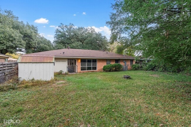 Building Photo - Home For Rent!