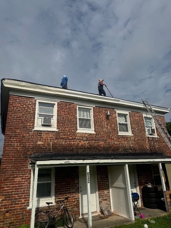 Primary Photo - 703 Harding St