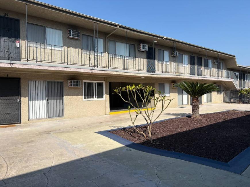 Primary Photo - 1.0 bedroom in San Fernando California 91340