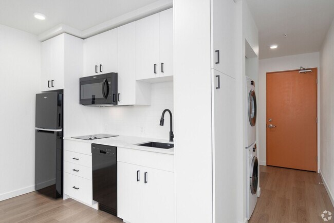 Interior Photo - Paceline