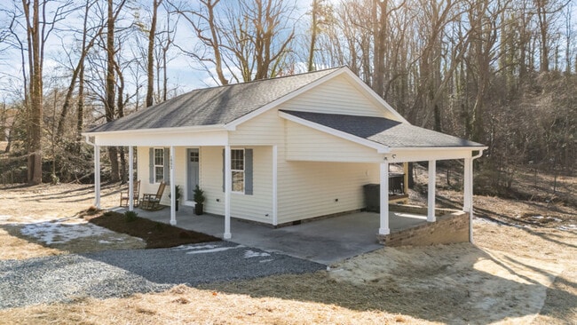 Building Photo - 1802 Rominger Rd