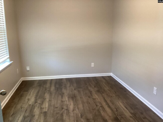 Building Photo - 28 Bridlewood Ln