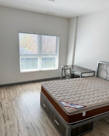 Photo du bâtiment - 258C-258C Sunview St