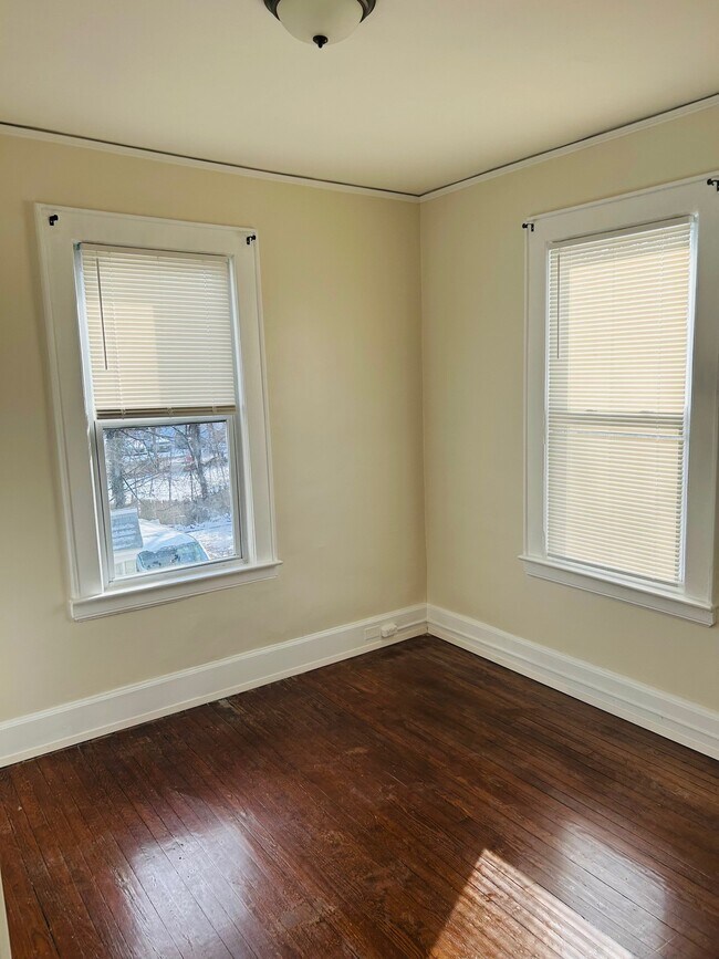 Foto del edificio - 532 Valley Rd