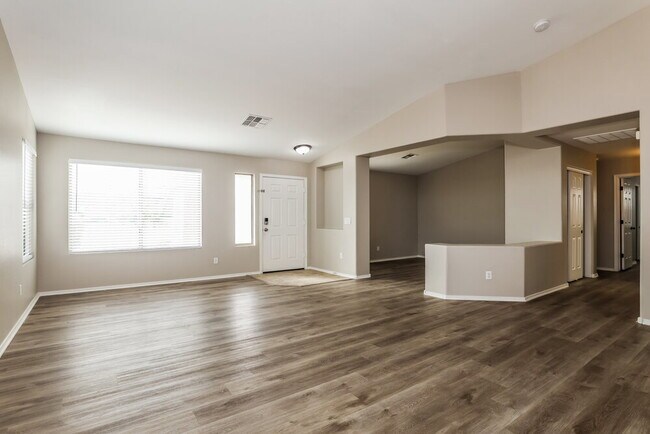 Foto del edificio - 13538 W Berridge Ln