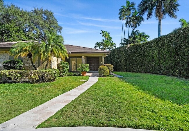 Building Photo - 1175 NE 102nd St