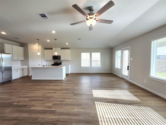 Building Photo - 2506 Good Morrow Dr