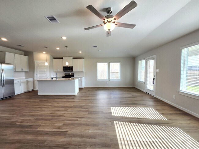 Foto del edificio - 2506 Good Morrow Dr