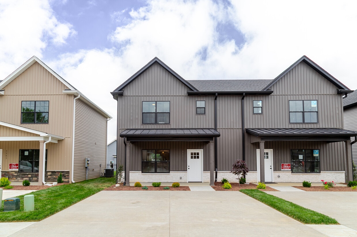 Primary Photo - 3505 Arbor Crossing Way