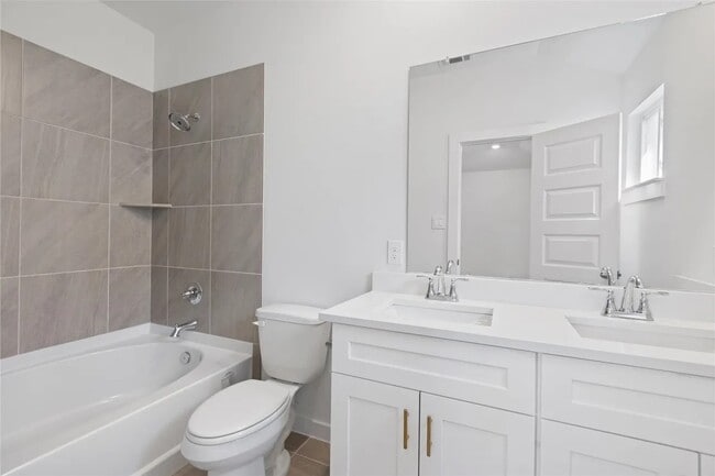 Photo - 1127 Santee Ct House