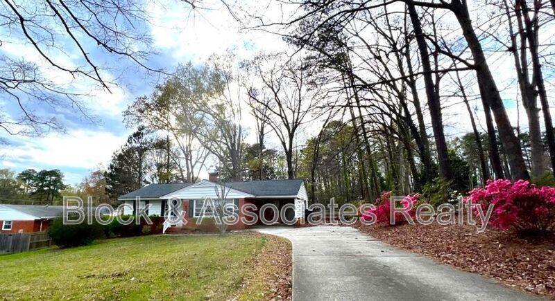 Primary Photo - 622 Griffis St