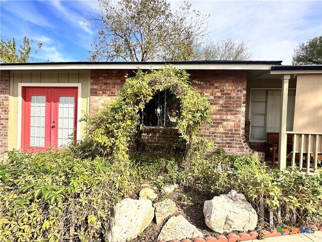 Foto del edificio - 421 Broadway St