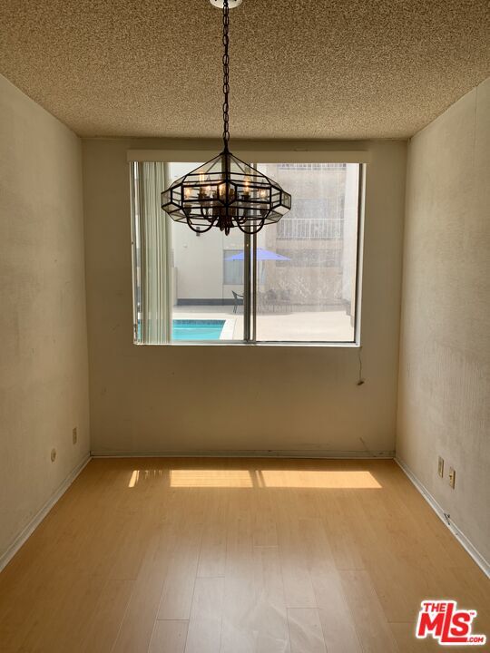 Foto del edificio - 927 N Kings Rd