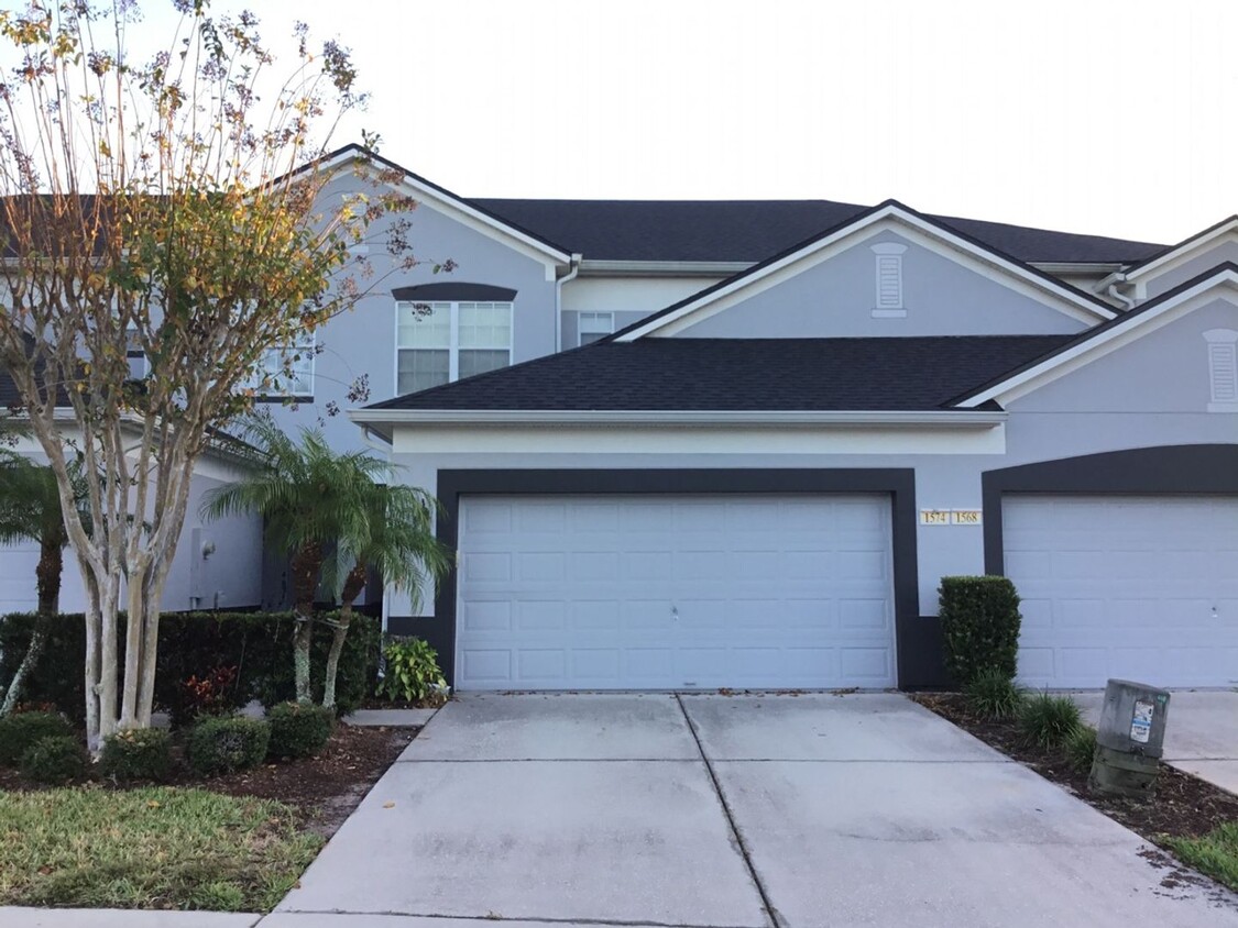 Primary Photo - Spring Isle: 3 Bedroom, 3.5 Bath, 2 Car Ga...