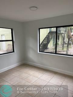 Foto del edificio - 1113 SW 15th Terrace