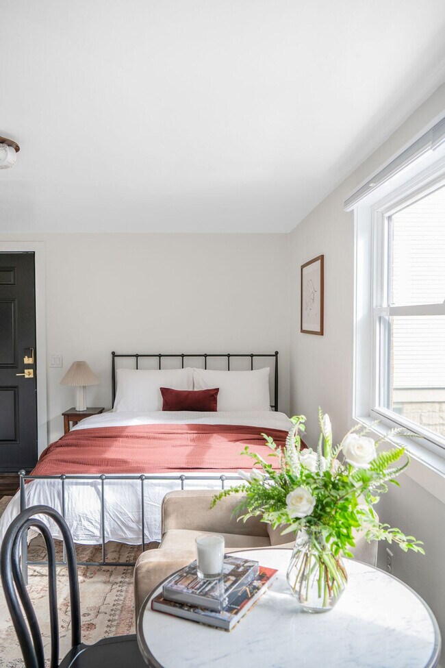 Foto del edificio - 113 S Henry St