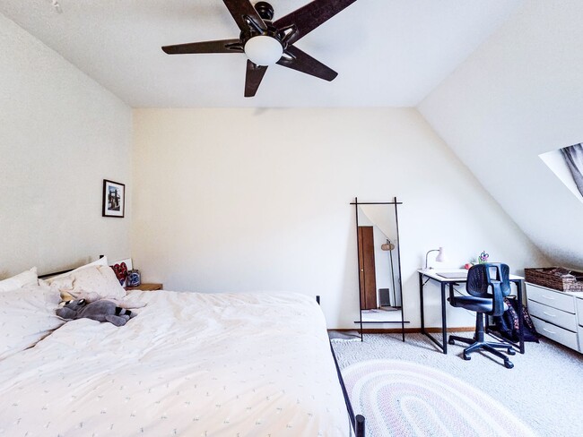 Building Photo - 438 W Wilson St