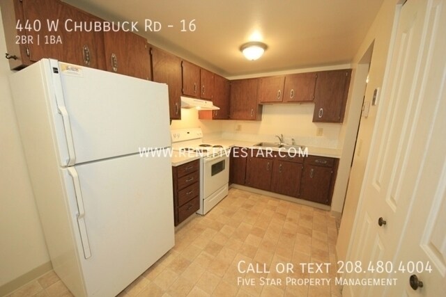 Building Photo - Charming Apartment in Chubbuck! Visit rent...